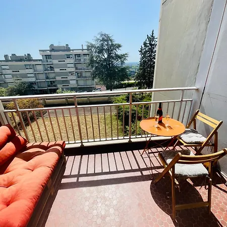 Studio Avec Piscine Et Tennis Avec Vue Sur Lyon Appartement *